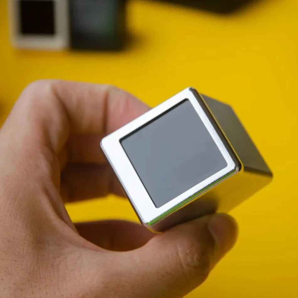 Horloge météo WiFi connectée avec écran LCD